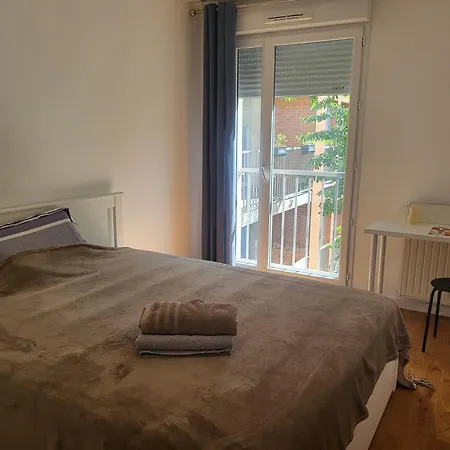 Bed & Breakfast 1 Double Privee Et Securisee Dans Un Avec Espace Partage *
