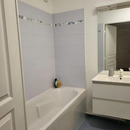 1 Double Privee Et Securisee Dans Un Avec Espace Partage Bed and Breakfast Σαιν-Ντενί